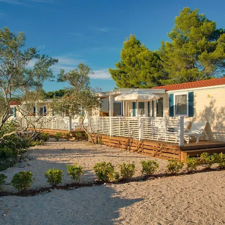 Tatil parkı Skrila Sunny 3*