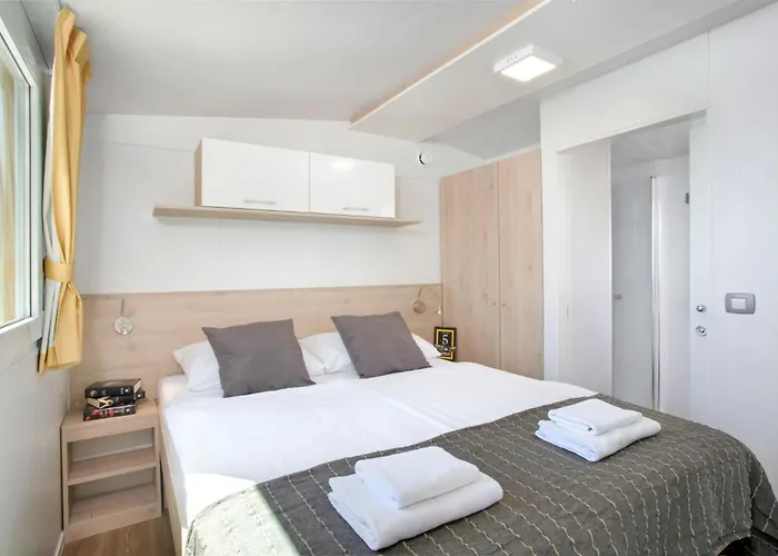 Tatil parkı Skrila Sunny Punat