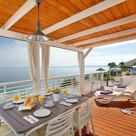 Aldeamento Turístico Skrila Sunny 3*